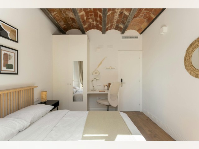 Spain furnished Room in Catalonia, Barcelona