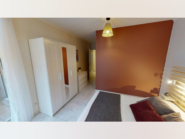 Lyon Room for rent