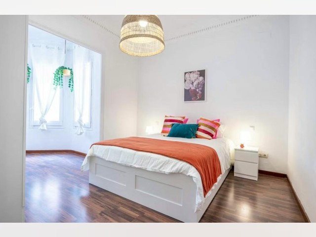 Spain furnished Room in Catalonia, Barcelona