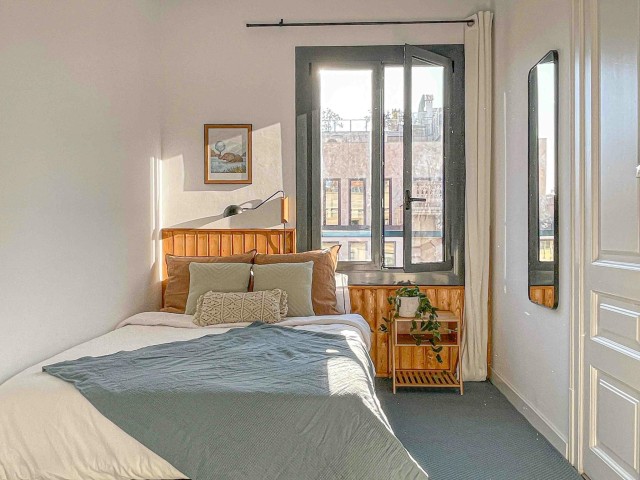 Spain furnished Room in Catalonia, Barcelona