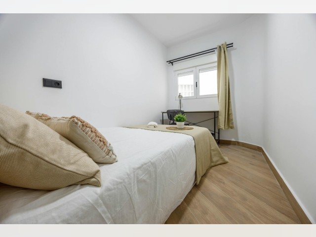 Spain furnished Room in Valencia, Valencia