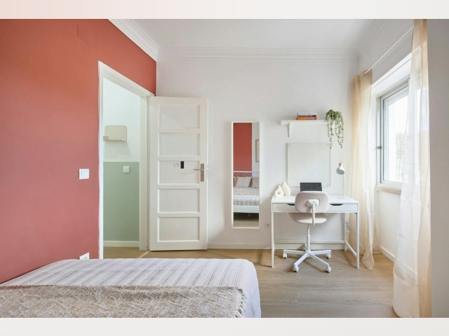 Portugal furnished Room in Lisboa-Tagus Valley, Amadora