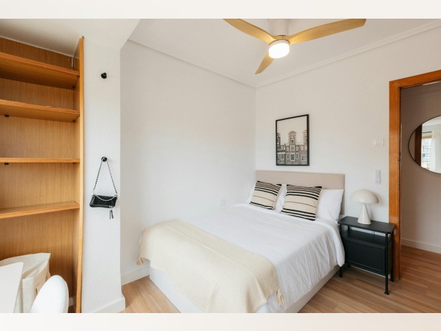 Spain furnished Room in Valencia, Valencia