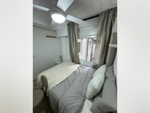 Alaquas Room for rent