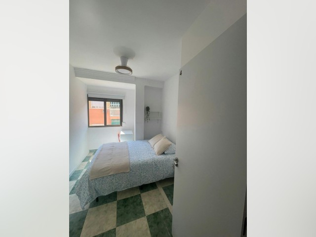 Alaquas Room for rent