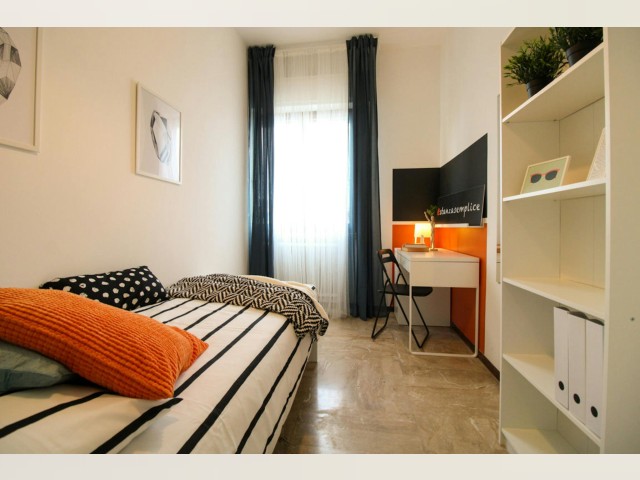 Brescia Room for rent