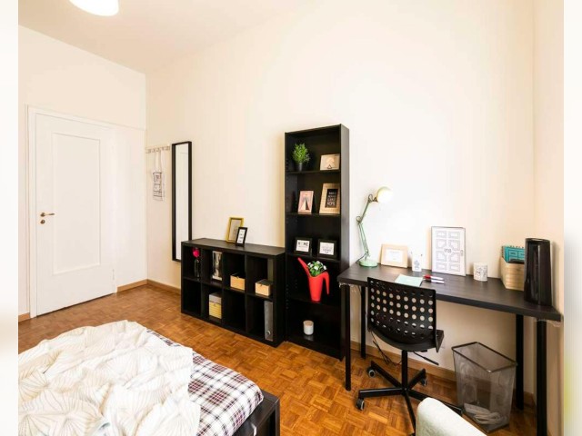 Cesano-Boscone Room for rent