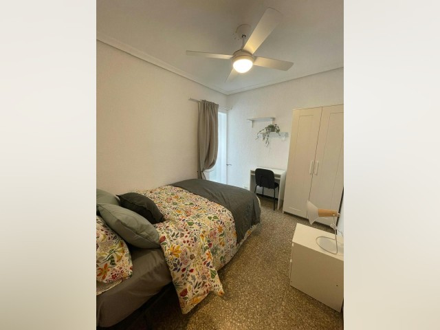 Catarroja Room for rent