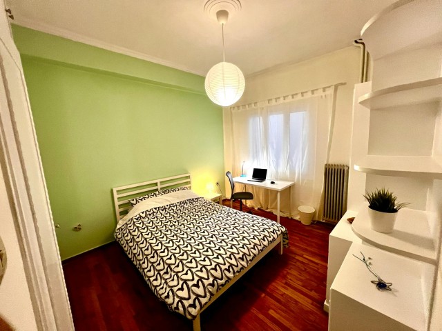 Athens Room for rent
