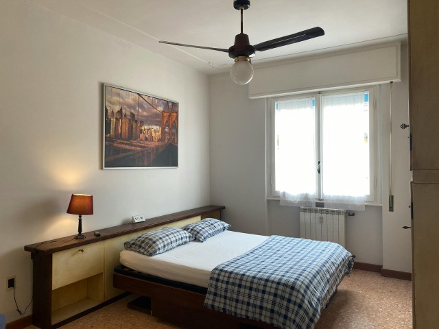 Florence Room for rent