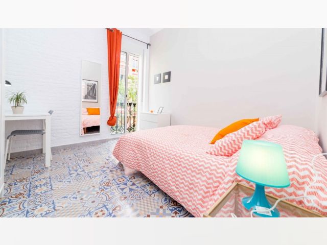 Spain furnished Room in Valencia, Valencia
