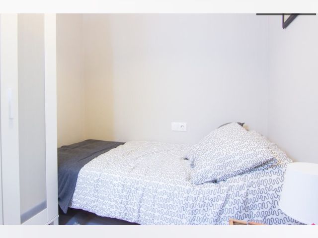 Spain furnished Room in Valencia, Valencia