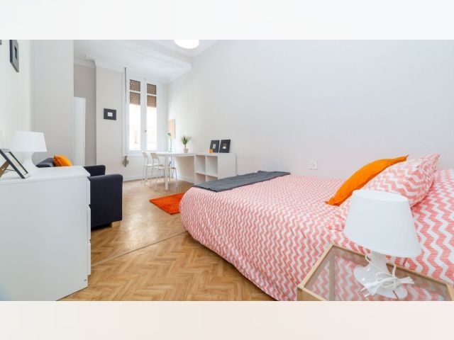 Spain furnished Room in Valencia, Valencia