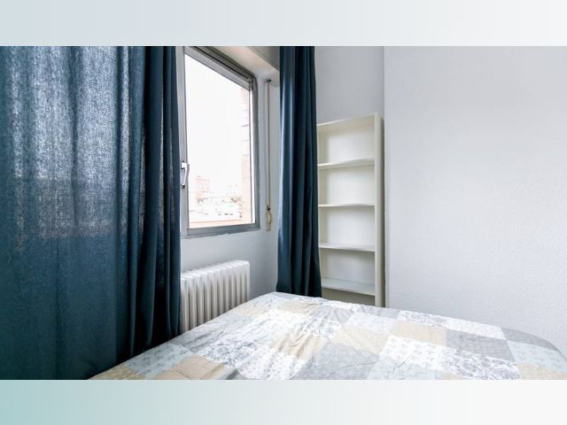 Spain furnished Room in Andalucia, Granada