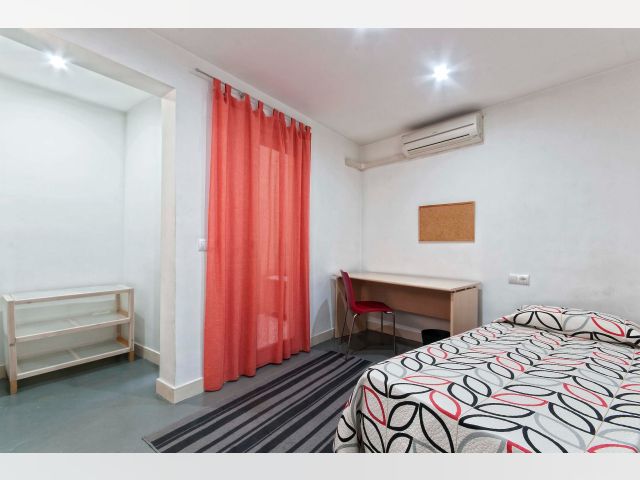 Spain furnished Room in Valencia, Alicante