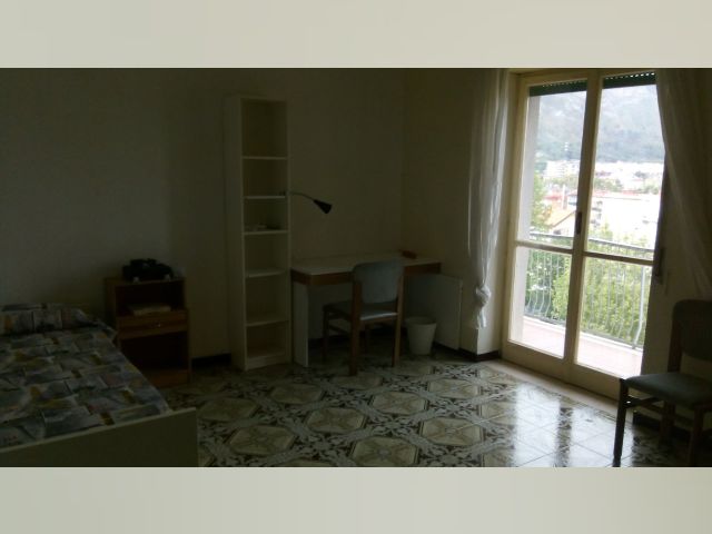 Italy furnished Room in Campania, Naples