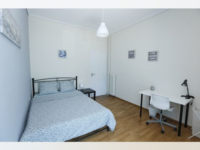 Athens Room for rent