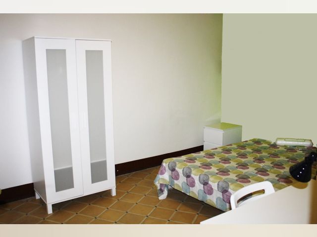 Spain furnished Room in Catalonia, Barcelona