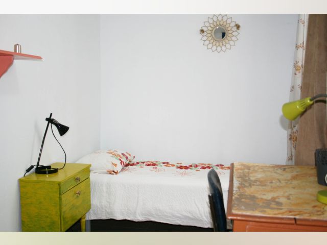 Spain furnished Room in Andalucia, Seville