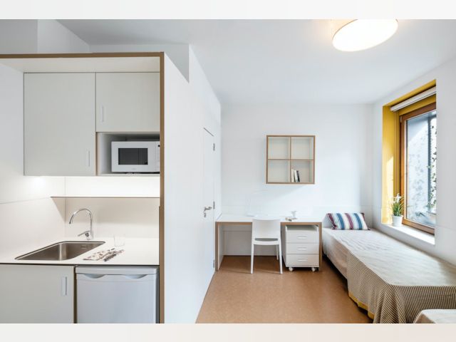 Spain furnished Room in Catalonia, Barcelona