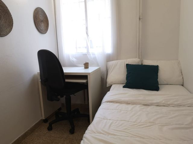 Spain furnished Room in Madrid, Madrid