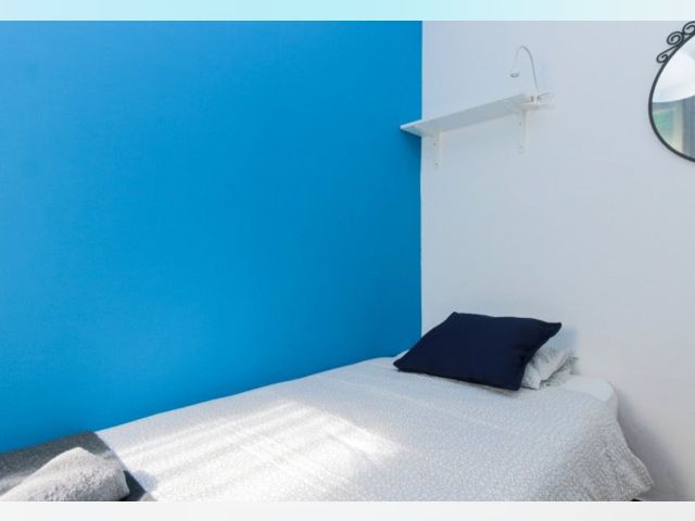 Spain furnished Room in Catalonia, Barcelona