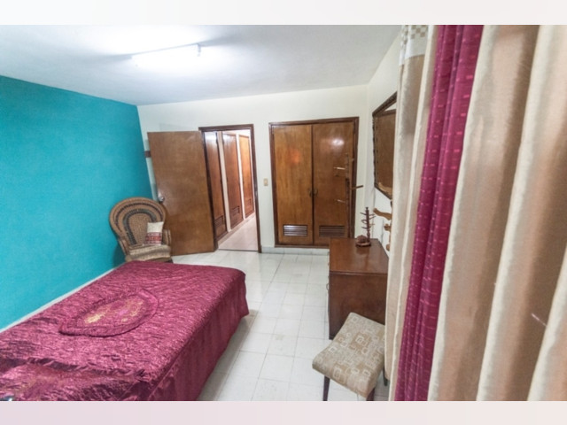 Havana Room for rent