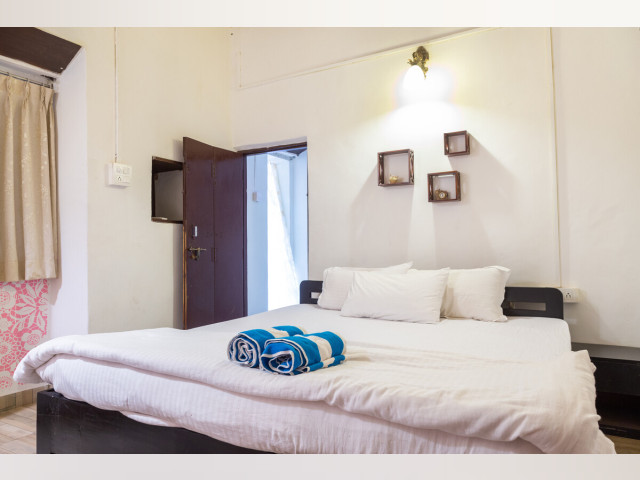 Candolim Room for rent