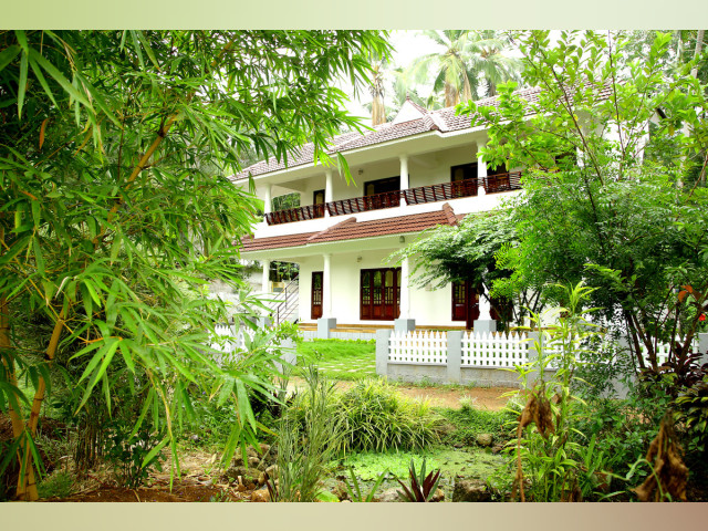 Trivandrum-thiruvananthapuram Room for rent