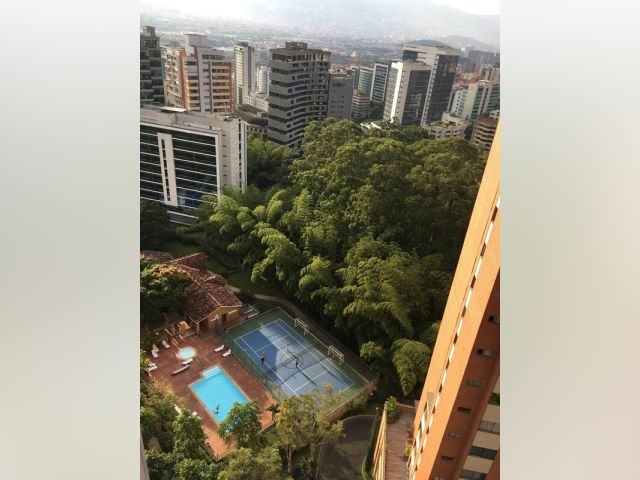 Medellin Room for rent