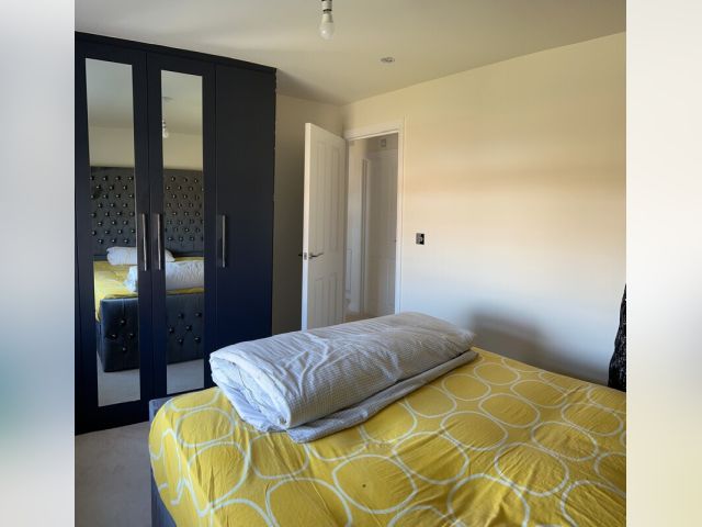 Milton Keynes Room for rent