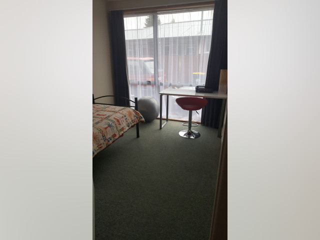 Christchurch Room for rent