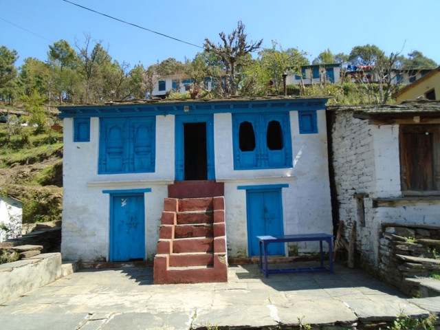 Almora Room for rent