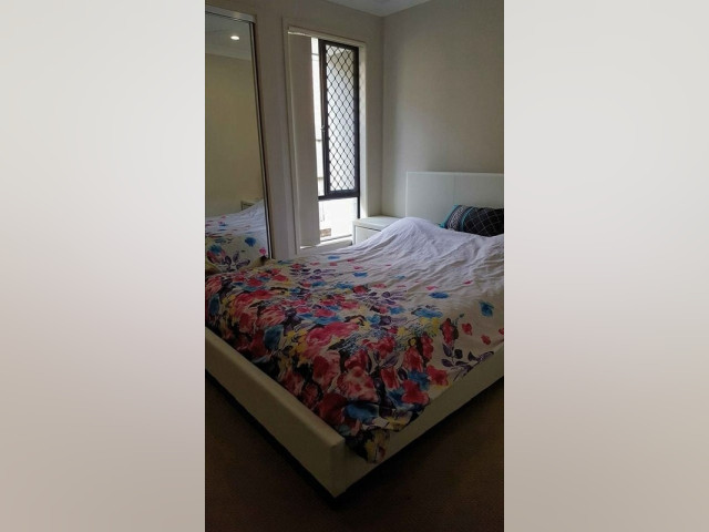 Brisbane Room for rent