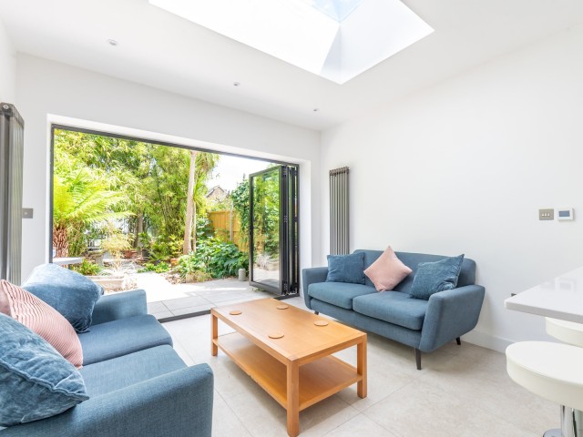 London House for rent