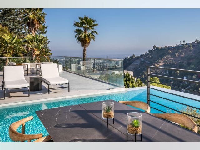 Los Angeles CA Apartment for rent