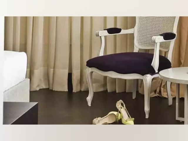 Florence Room for rent