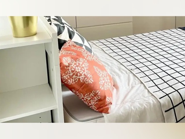 Florence Room for rent