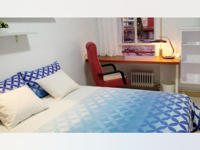 Granada Room for rent