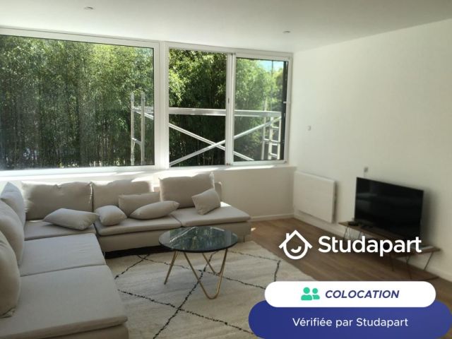 Merignac Room for rent