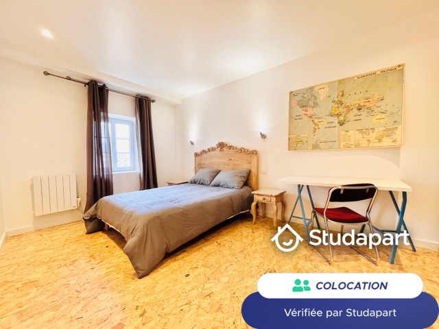 Carcassonne Room for rent