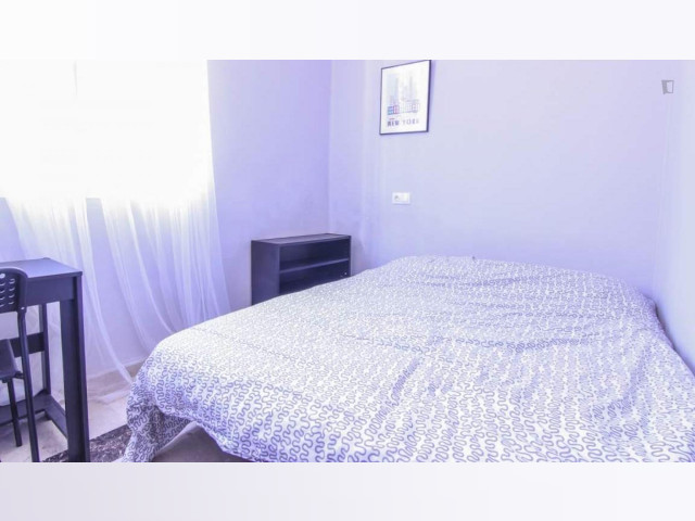 Spain furnished Room in Valencia, Valencia