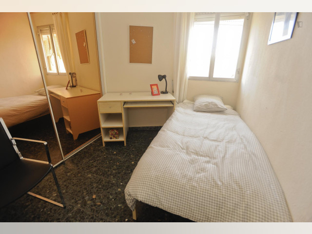 Spain furnished Room in Valencia, Valencia