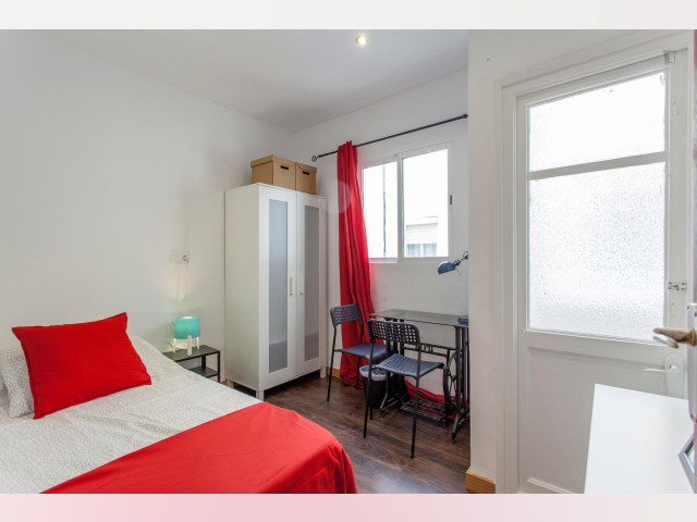 Spain furnished Room in Valencia, Valencia