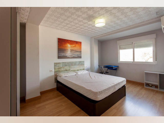 Spain furnished Room in Valencia, Valencia