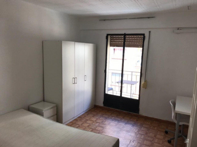 Spain furnished Room in Valencia, Valencia