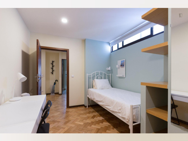 Portugal furnished Room in Porto-North Portugal, Porto Oporto