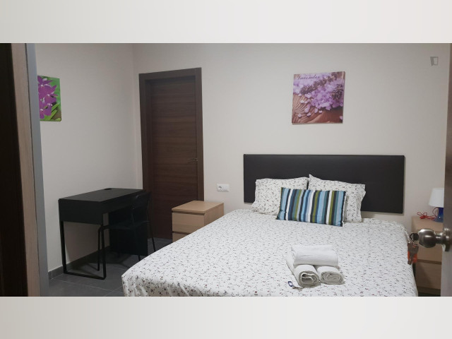 Spain furnished Room in Catalonia, Barcelona