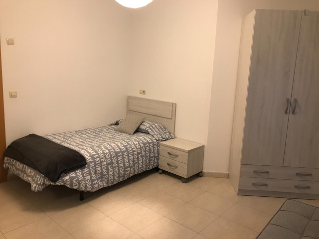 Spain furnished Room in Castilla y Leon, Salamanca