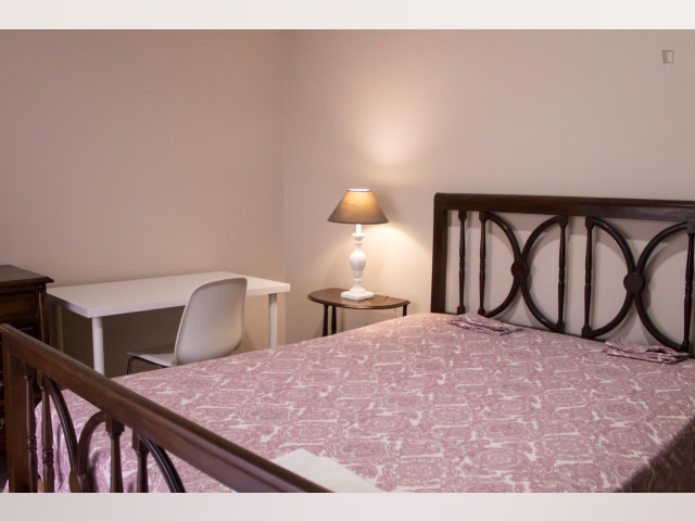 Portugal furnished Room in Porto-North Portugal, Porto Oporto
